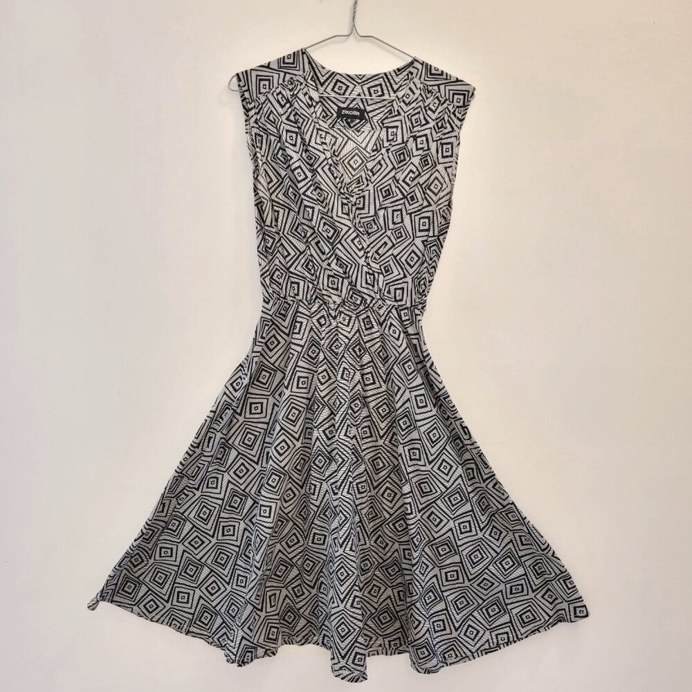 Zikger Dress/ Knee-Length/ Geometric Print/ A-Line/ Size S (fits larger)